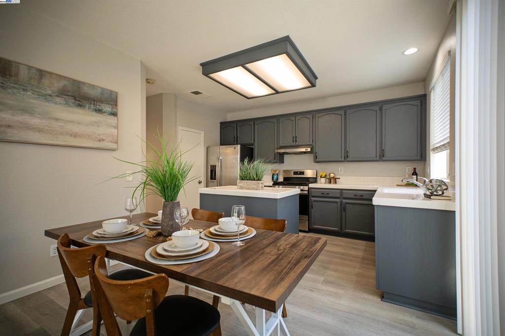 WOODFIELD ESTS - Residential