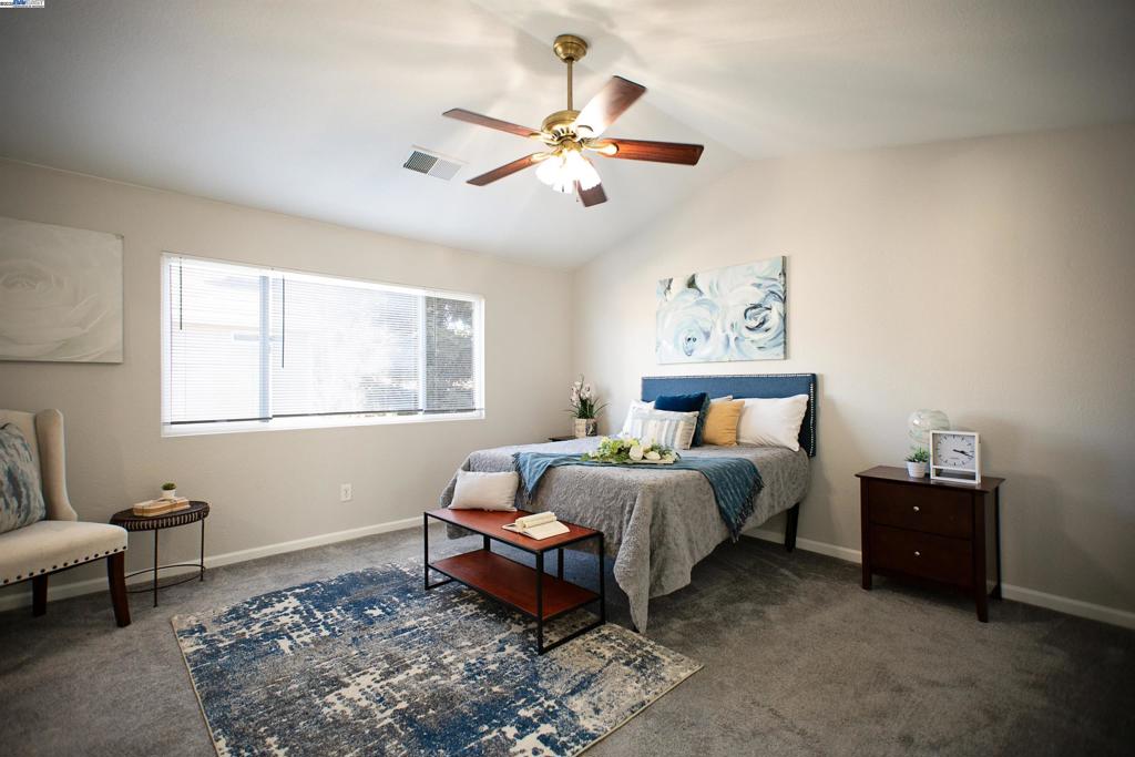 WOODFIELD ESTS - Residential