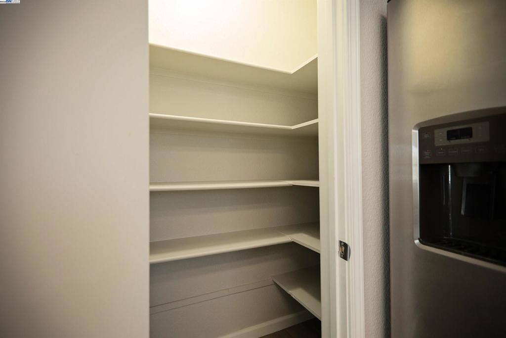 WOODFIELD ESTS - Residential