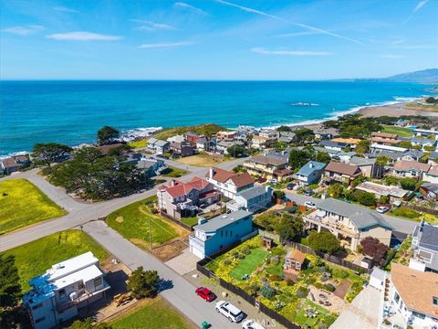 Tiny photo for 333 Hastings Street, Cambria, CA 93428 (MLS # PI26034975)