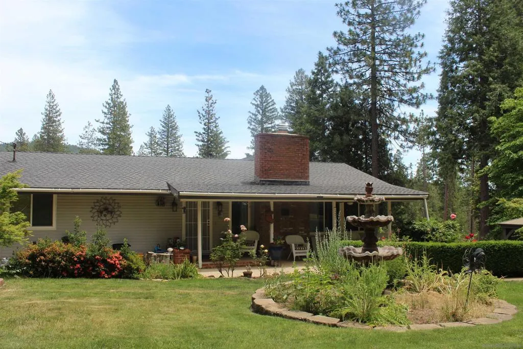 Stirling City, California 95978, United States, 2 Bedrooms Bedrooms, ,3 BathroomsBathrooms,Residential,Active,194637