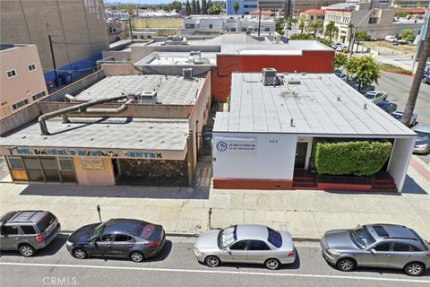 Photo of 105 S Locust Street, Inglewood, CA 90301 (MLS # PW26085490)