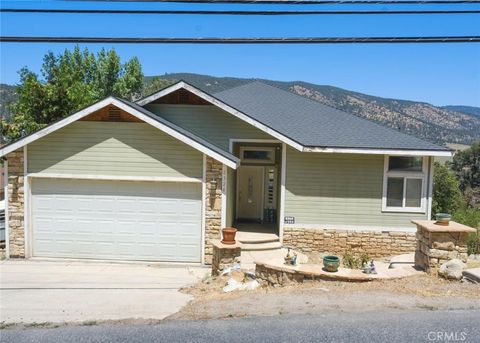 Photo of 1324 Pinetree Drive, Frazier Park, CA 93225 (MLS # GD25254676)