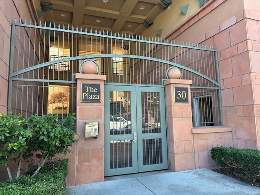 Welcome to the gated community at the heart of downtown San Jose.  This beautifully renovated condo has brand new carpet, stainless appliances, and interior paint. Spacious galley kitchen with ample storage, gas range, glass doors in the upper cabinets and convenient breakfast bar* Enter the private patio and storage closet area from the living room* Large master room with windows overlooking the patio area* Laundry closet, walk in closet . Well maintained complex with expansive garden/sitting areas to enjoy the outside. Walking distance to the vibrant San Pedro Square Market with a wealth of restaurants and nightlife. Great downtown location, close to San Jose State University, public transit, and easy freeway access.