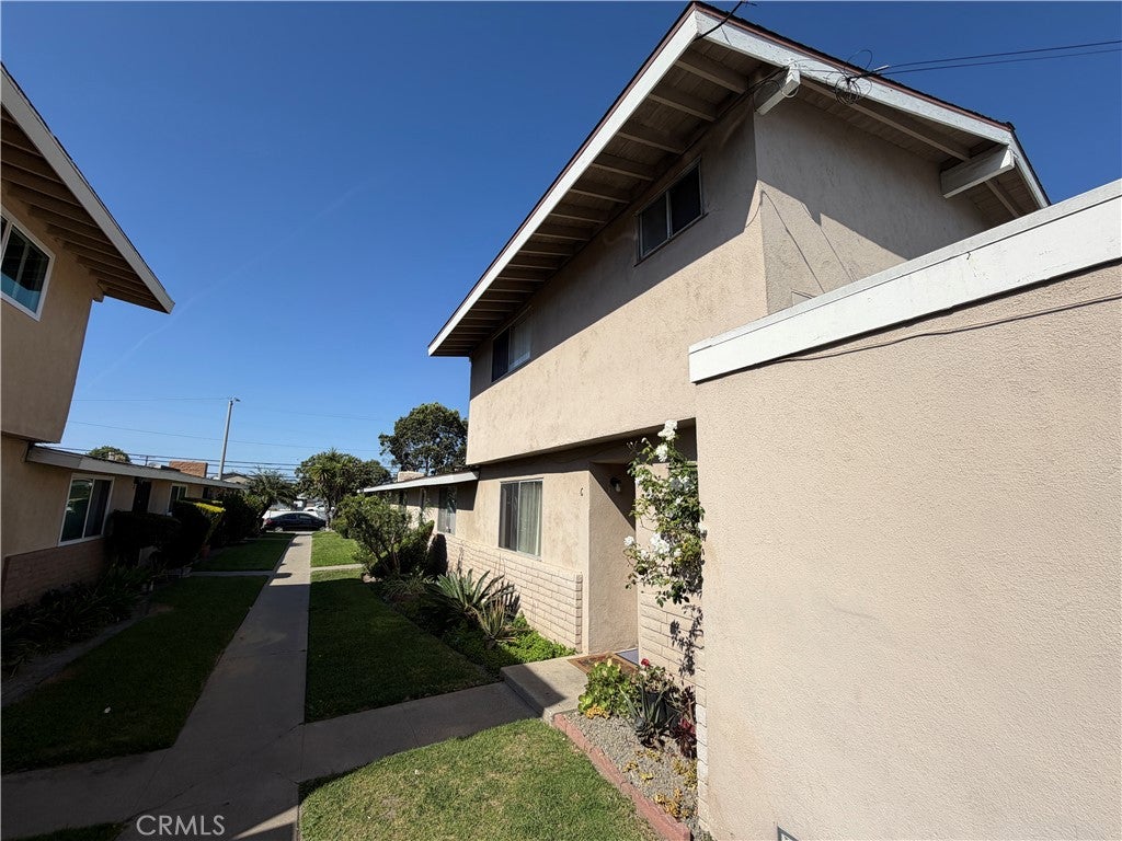 Photo of 1383 Baker St, Costa Mesa, CA 92626 (MLS # NP26216295)