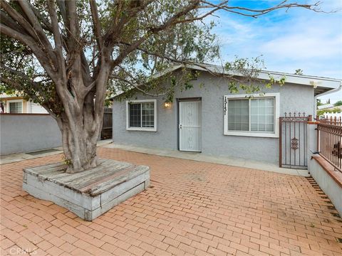 Photo of 15131 Polk Street, Sylmar, CA 91342 (MLS # SR26008161)