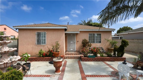 Photo of 5427 Rayborn ST, Lynwood, CA 90262 (MLS # PW26145058)