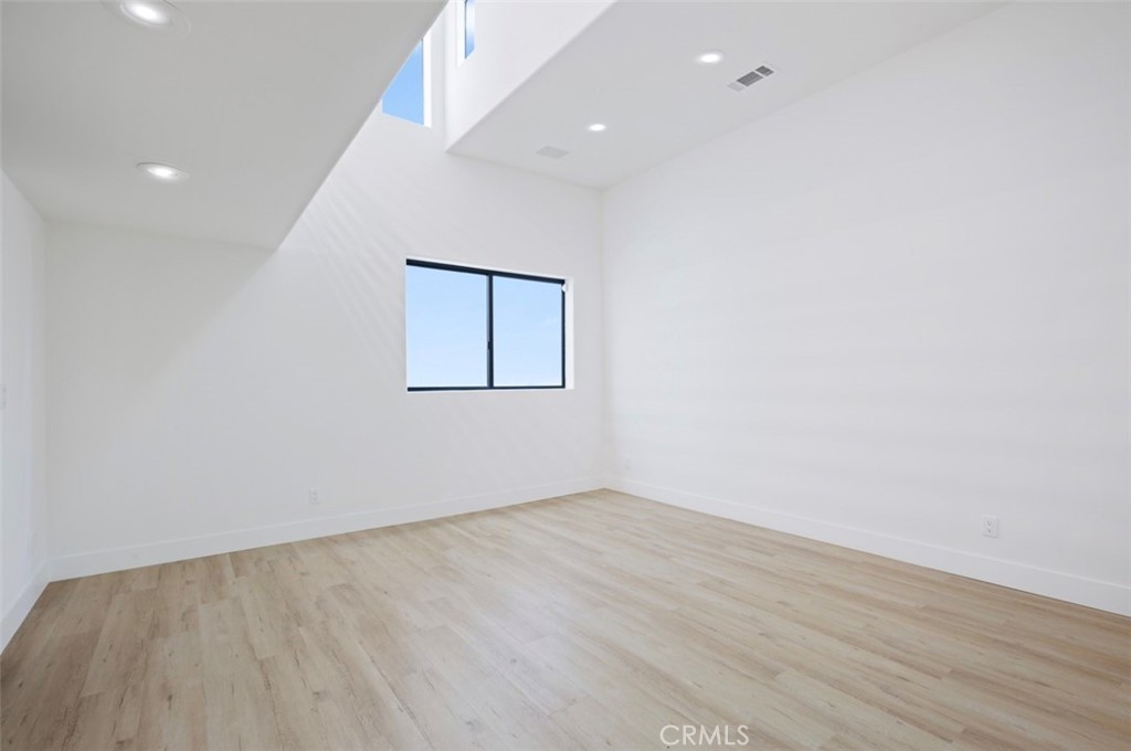 Mystic Hills (MH) - Residential Lease