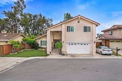 690 False Point Ct Chula Vista CA 91911