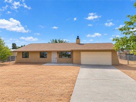 Photo of 21903 Esaws RD, Apple Valley, CA 92307 (MLS # HD26225464)