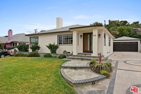 Photo of 5192 Orange Place, Los Angeles, CA 90008 (MLS # 26785039)