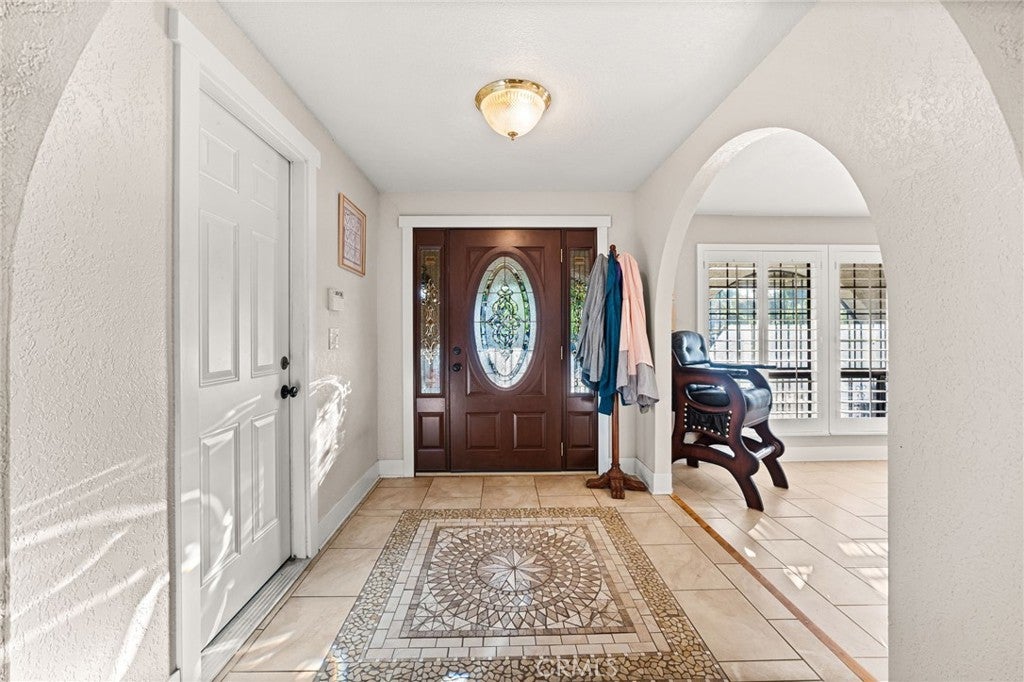 11385 Knoll Vista