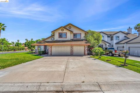 Photo of 5650 Edgeview Dr, Discovery Bay, CA 94505 (MLS # 41132478)