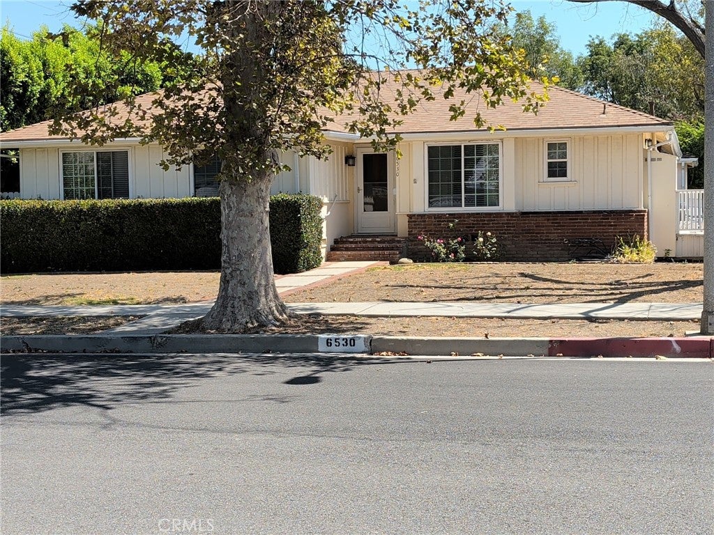 6530 Ponce AVE