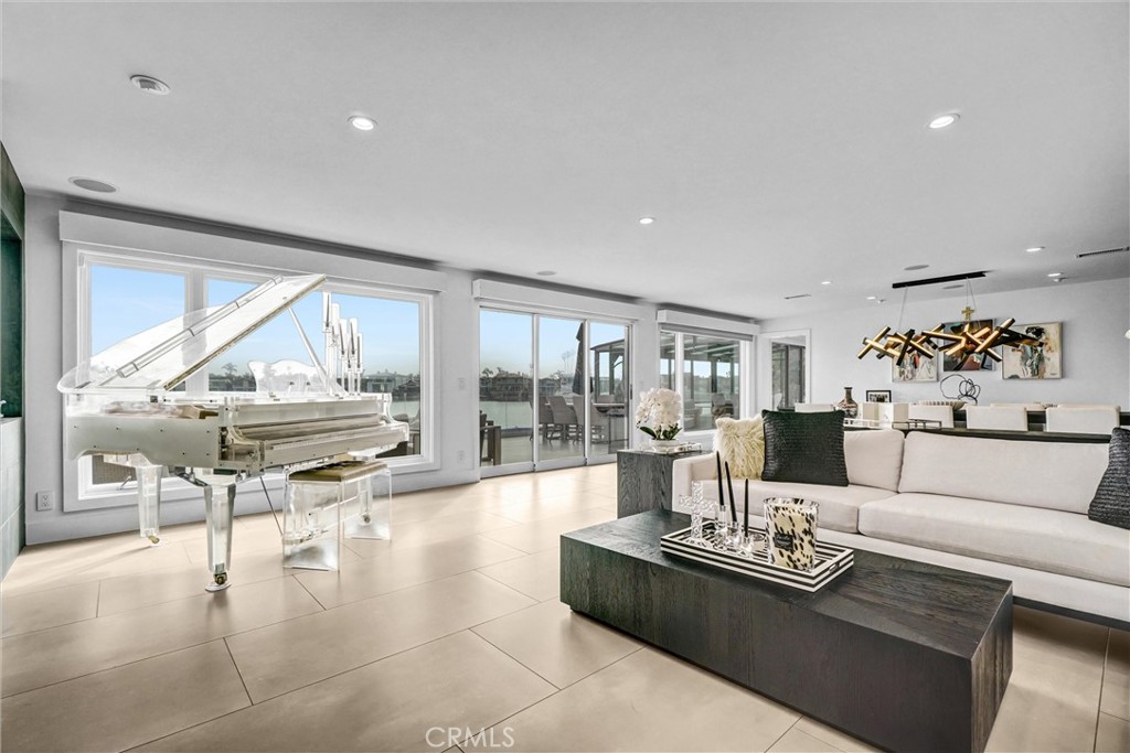 Humboldt Island (HHUM) - Residential