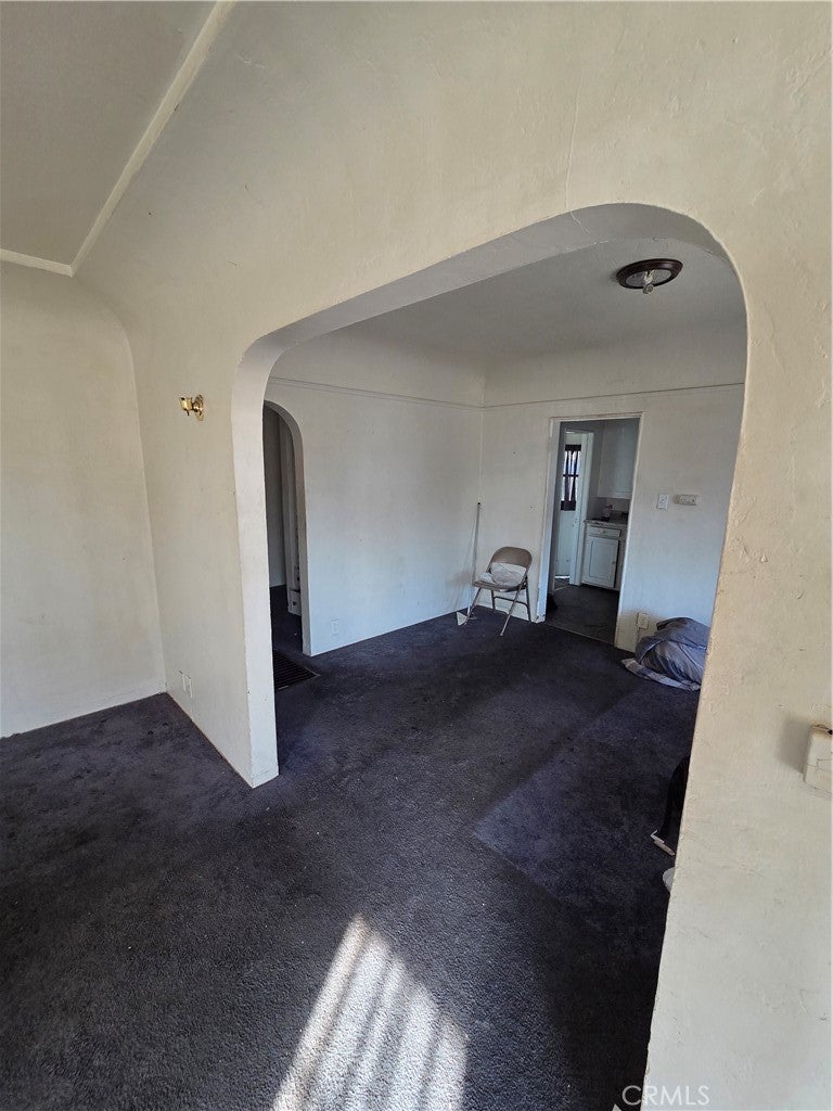 159 E 105th