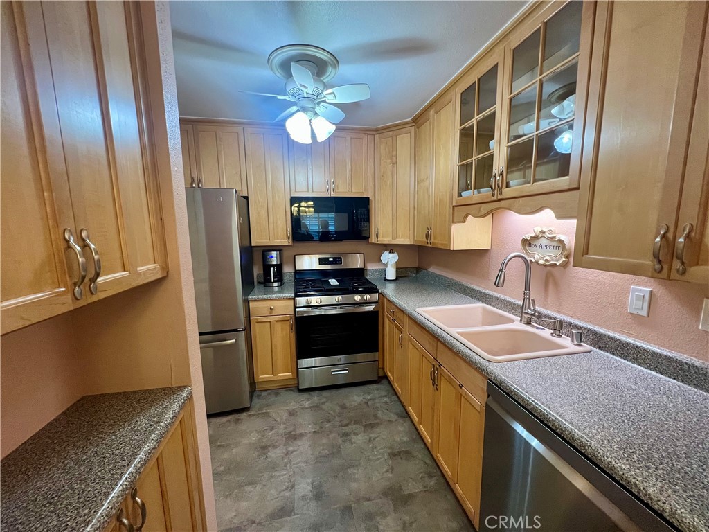 22123 Burbank Blvd #2