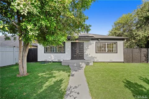 Photo of 5616 Buffalo, Valley Glen, CA 91401 (MLS # SR25272041)