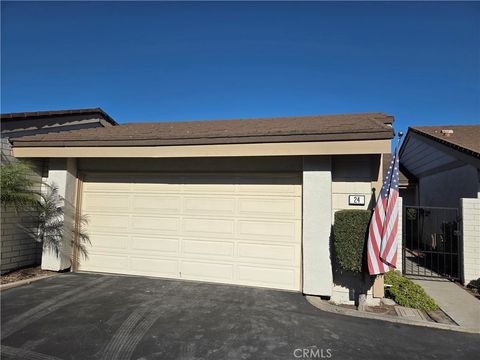 Photo of 24 Wetstone, Irvine, CA 92604 (MLS # OC26006549)