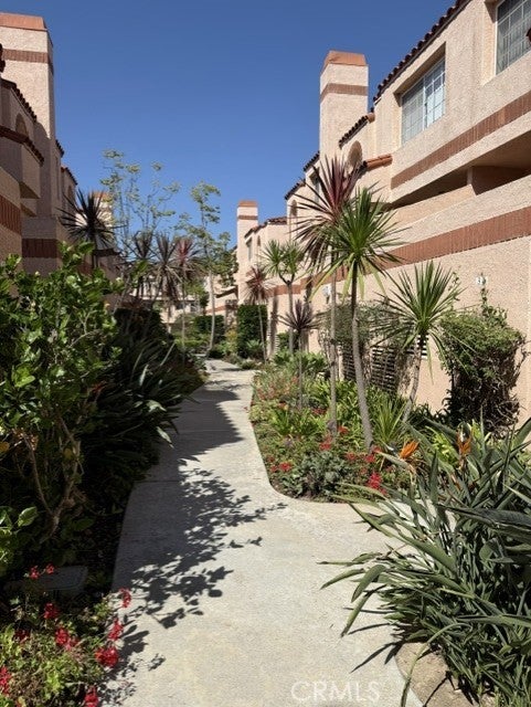 3101 Plaza Del Amo 37