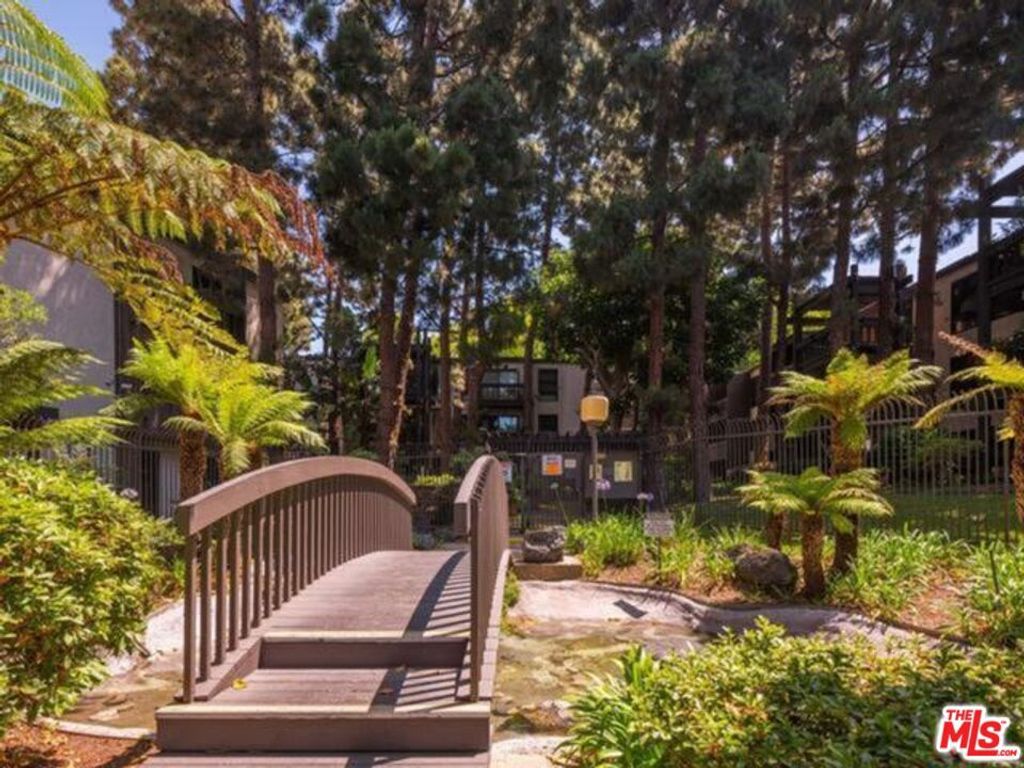 Photo of 7777 W 91st Street #B2158, Playa Del Rey, CA 90293 (MLS # 25581503)