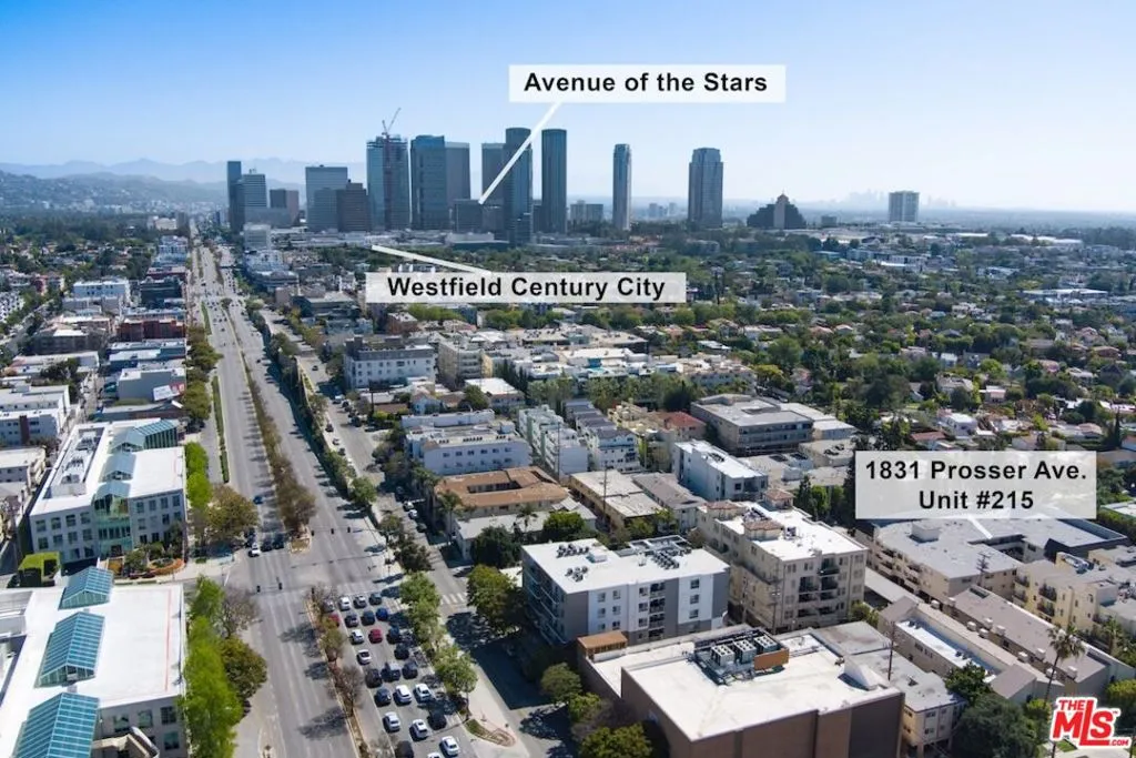 Los Angeles, California 90025, United States, 2 Bedrooms Bedrooms, ,2 BathroomsBathrooms,Residential,Active,198725