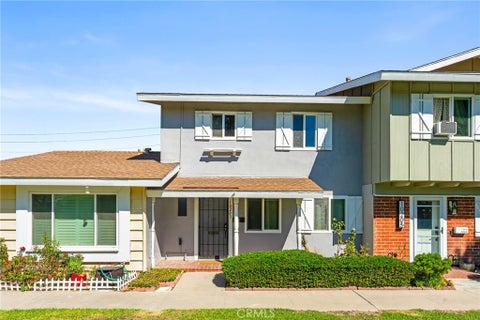 Photo of 10203 Holburn DR, Huntington Beach, CA 92646 (MLS # OC26216605)