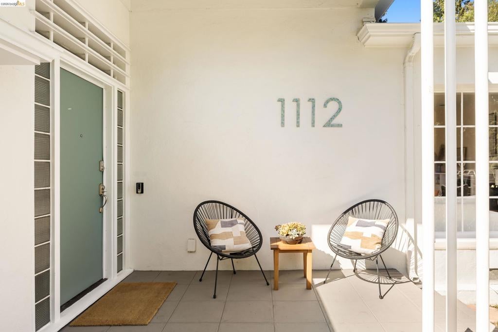 1112 Glen Dr