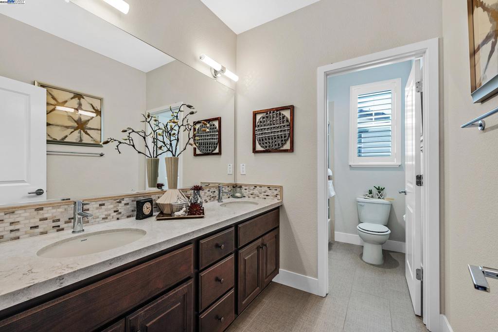 CENTRA - Residential