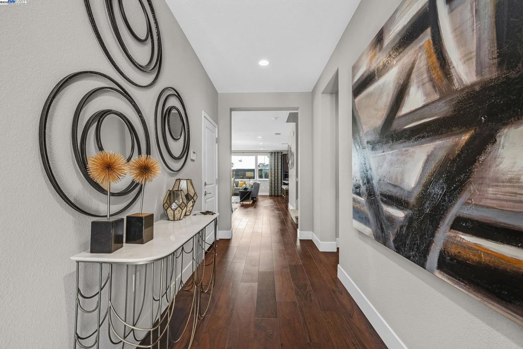 CENTRA - Residential