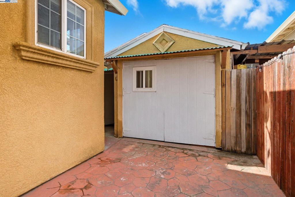STONEHURST - Residential