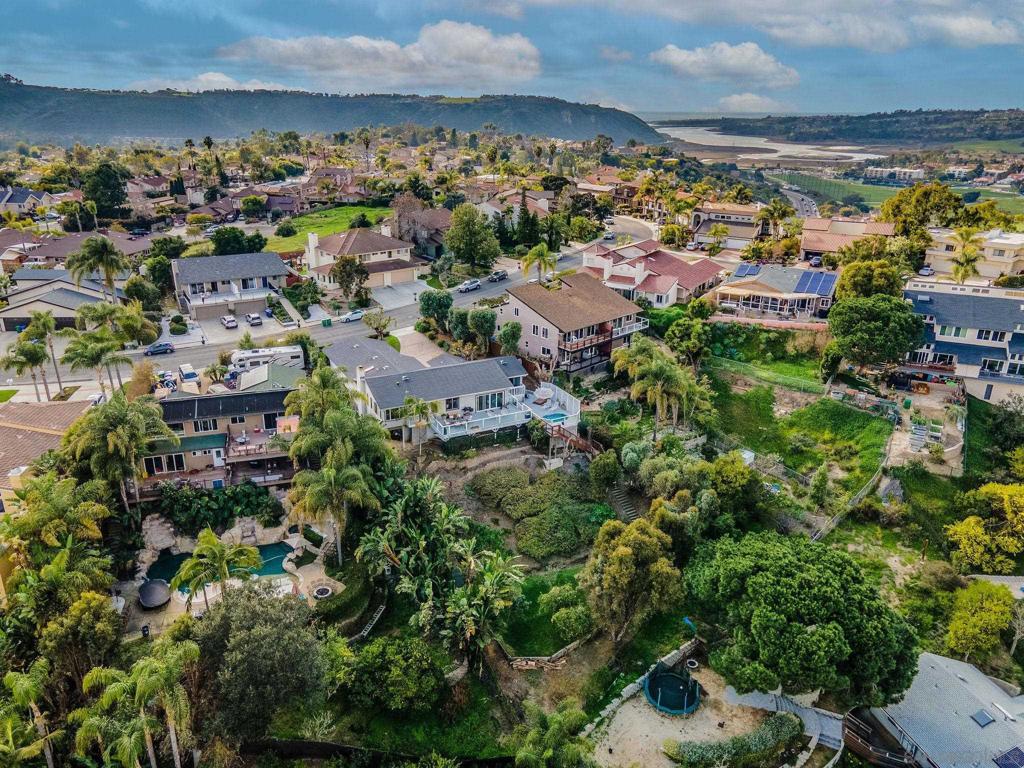 La Costa - Residential