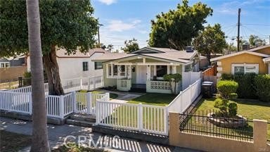 5215 S Van Ness