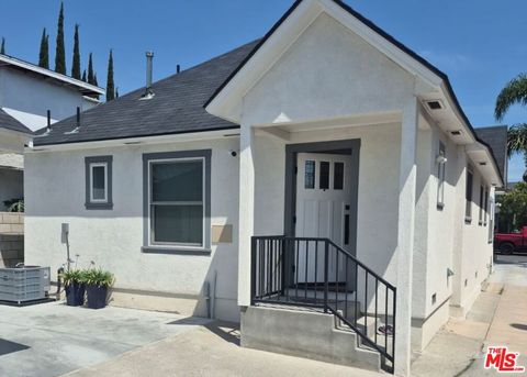Photo of 3679 3rd Avenue, Los Angeles, CA 90018 (MLS # 26801635)