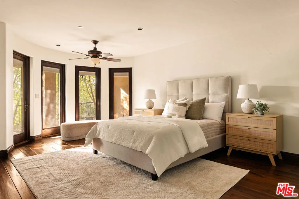 Encino, California 91316, United States, 5 Bedrooms Bedrooms, ,8 BathroomsBathrooms,Residential,Active,182662