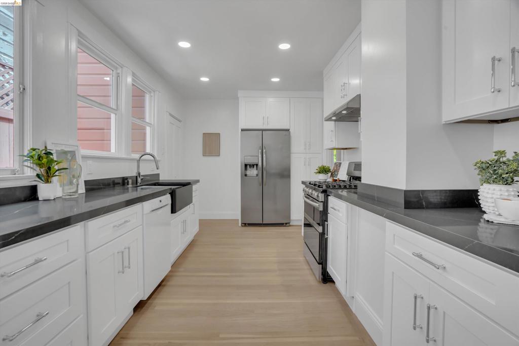 2312 35Th Ave