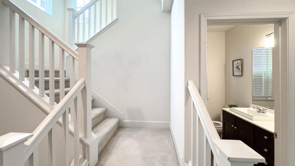 1647 Murasky Pl