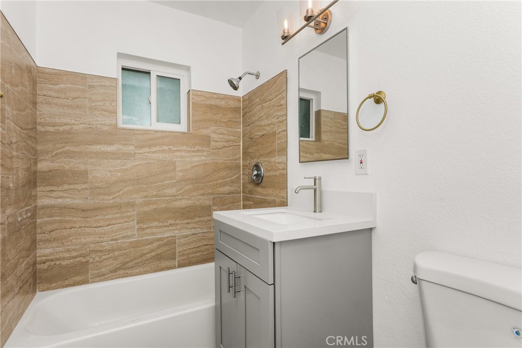 Santa Ana - Residential Lease