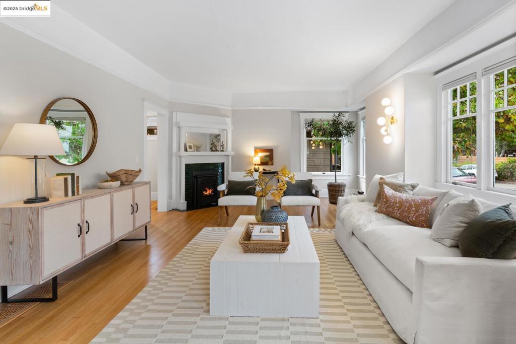 ELMWOOD - Residential