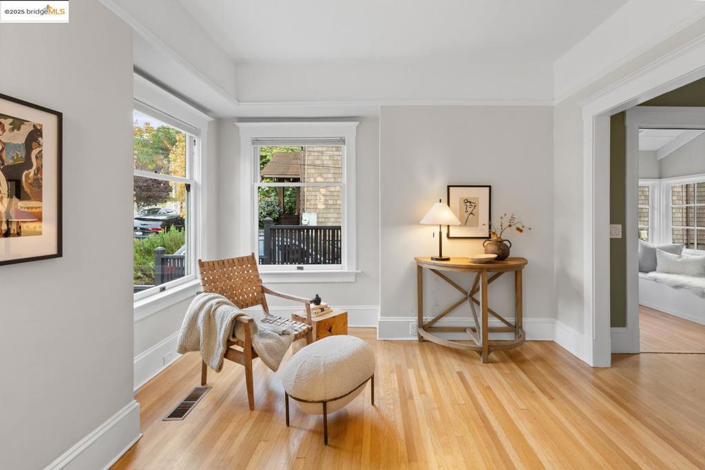 ELMWOOD - Residential