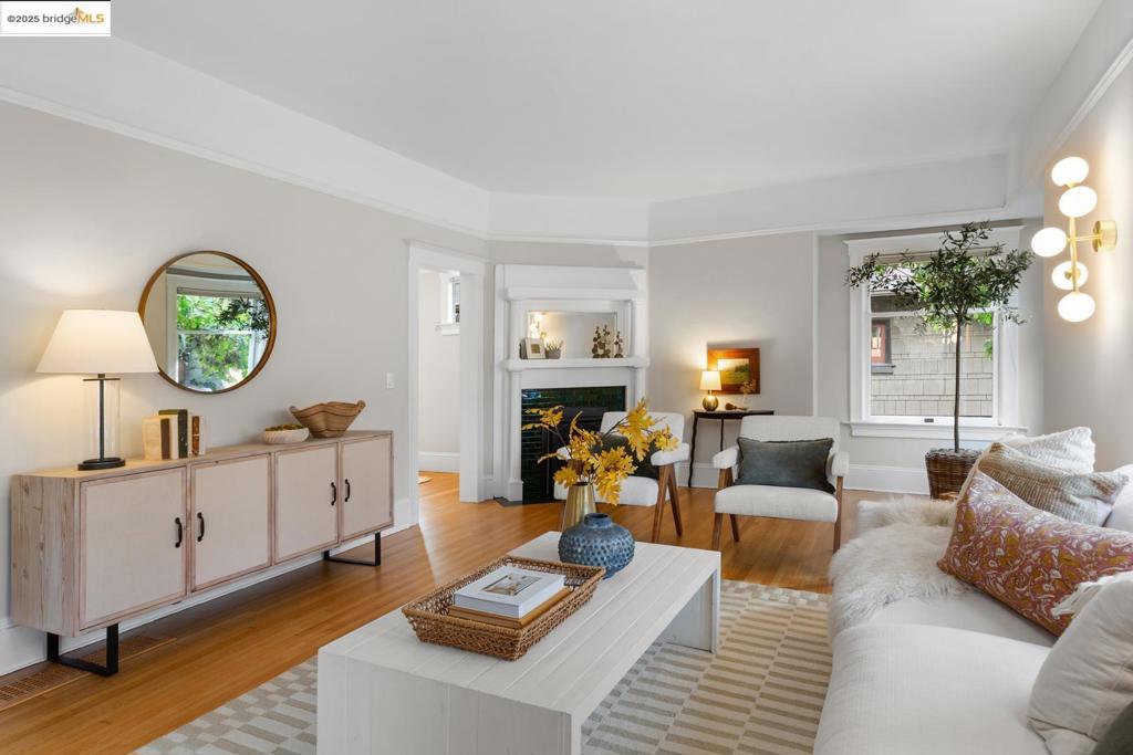 ELMWOOD - Residential