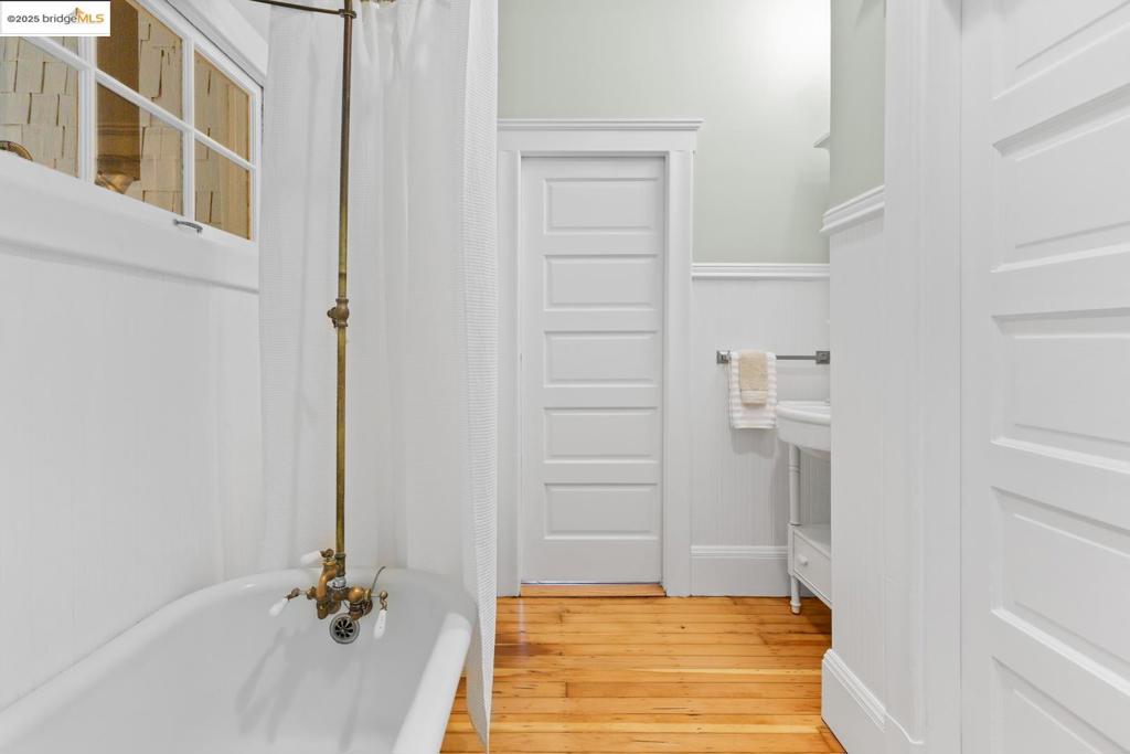 ELMWOOD - Residential