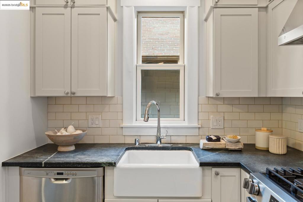 ELMWOOD - Residential