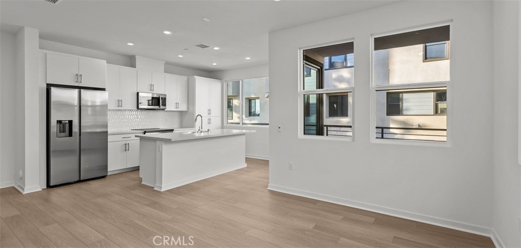 109 S Laxore Street 302