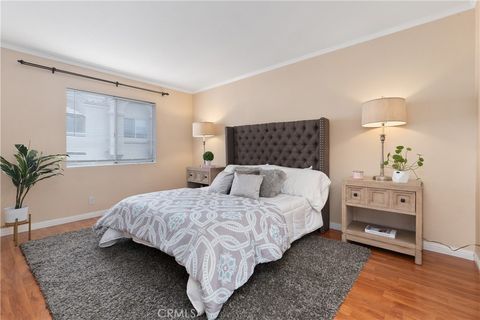 21175 Gladiolos Lake Forest CA 92630