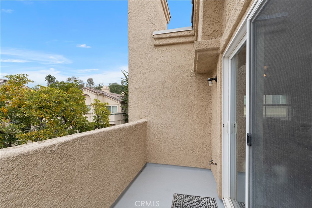 Vista Del Flores (VDF) - Residential