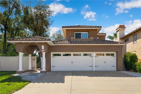 Photo of 32119 Corte Soledad, Temecula, CA 92592 (MLS # OC26218242)