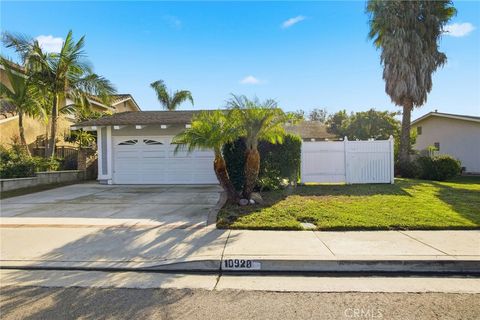 10928 El Domino Fountain Valley CA 92708
