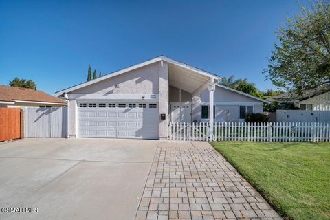 Photo of 2353 Bryson Place, Simi Valley, CA 93065 (MLS # 226001757)