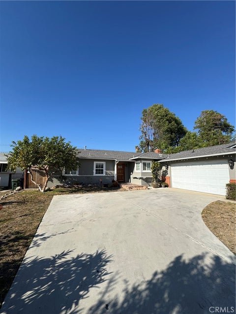 Photo of 717 Richbrook DR, Claremont, CA 91711 (MLS # CV26214194)